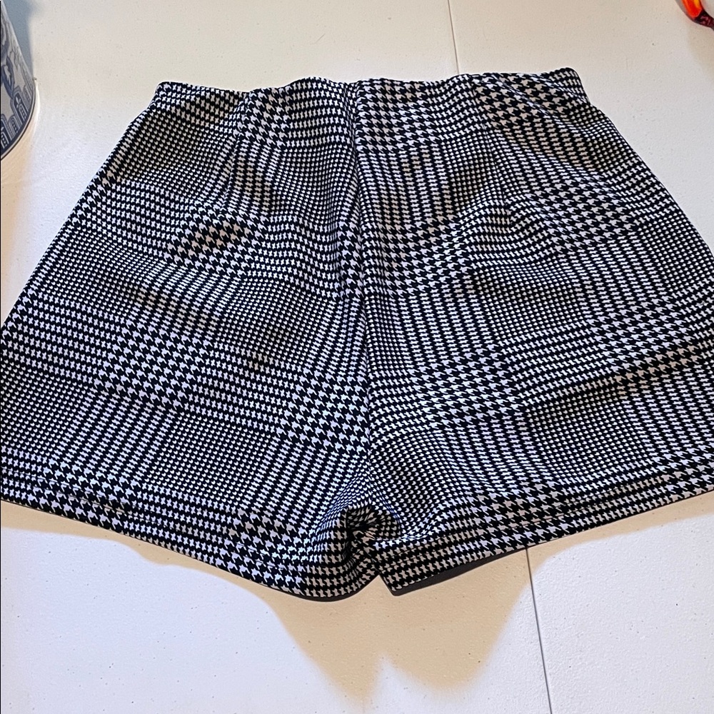 Free Haven High Waist Plaid Women's Shorts - Picture 4 of 4